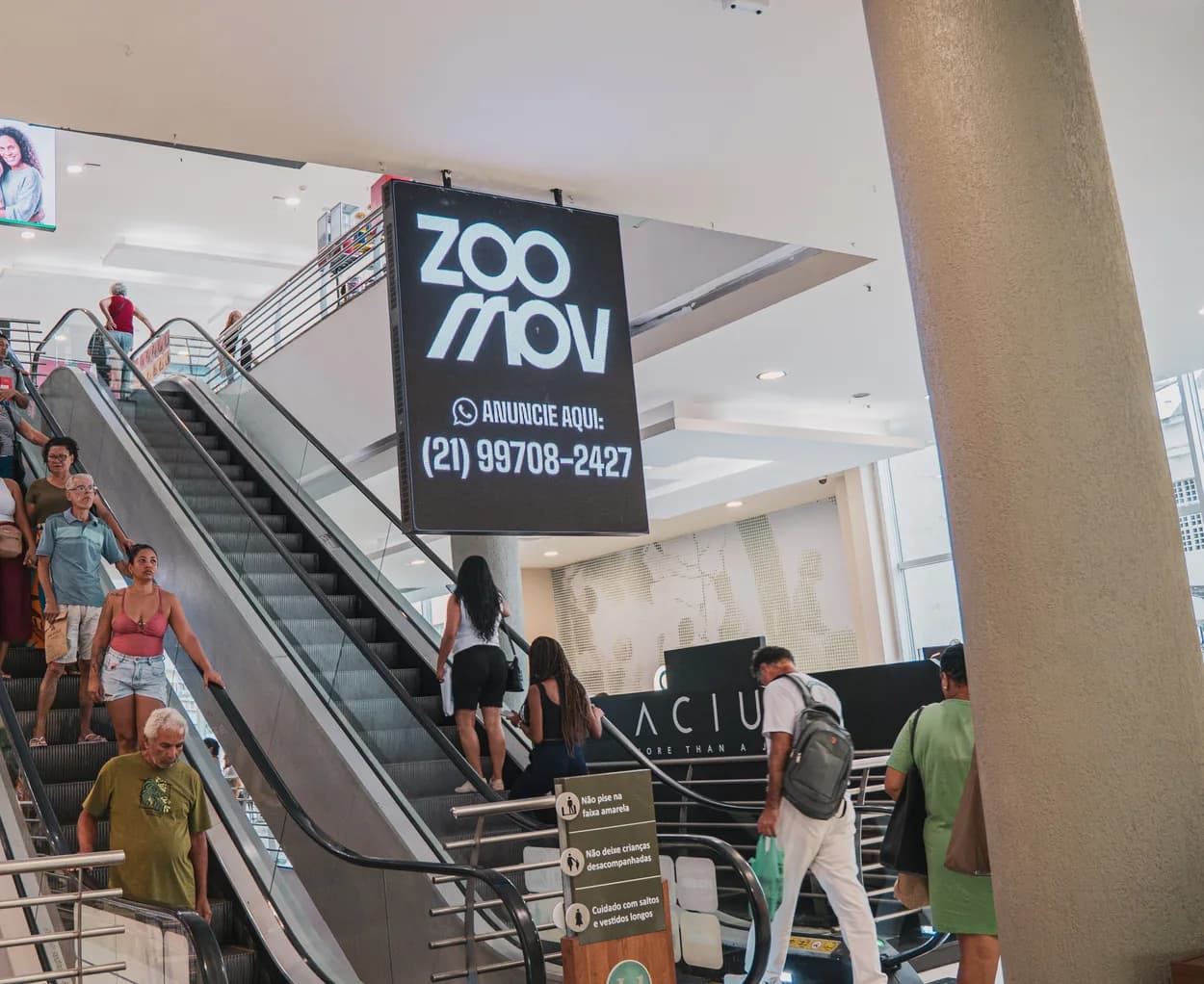 Mídia OOH Zoomov no Pátio Alcântara, São Gonçalo